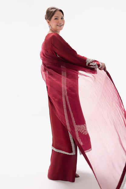 Laal Nageena